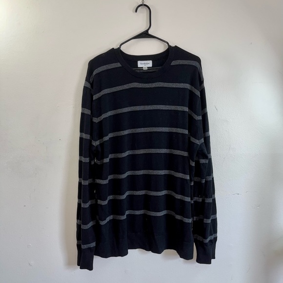 Goodfellow Men’s striped sweater - Picture 3 of 4